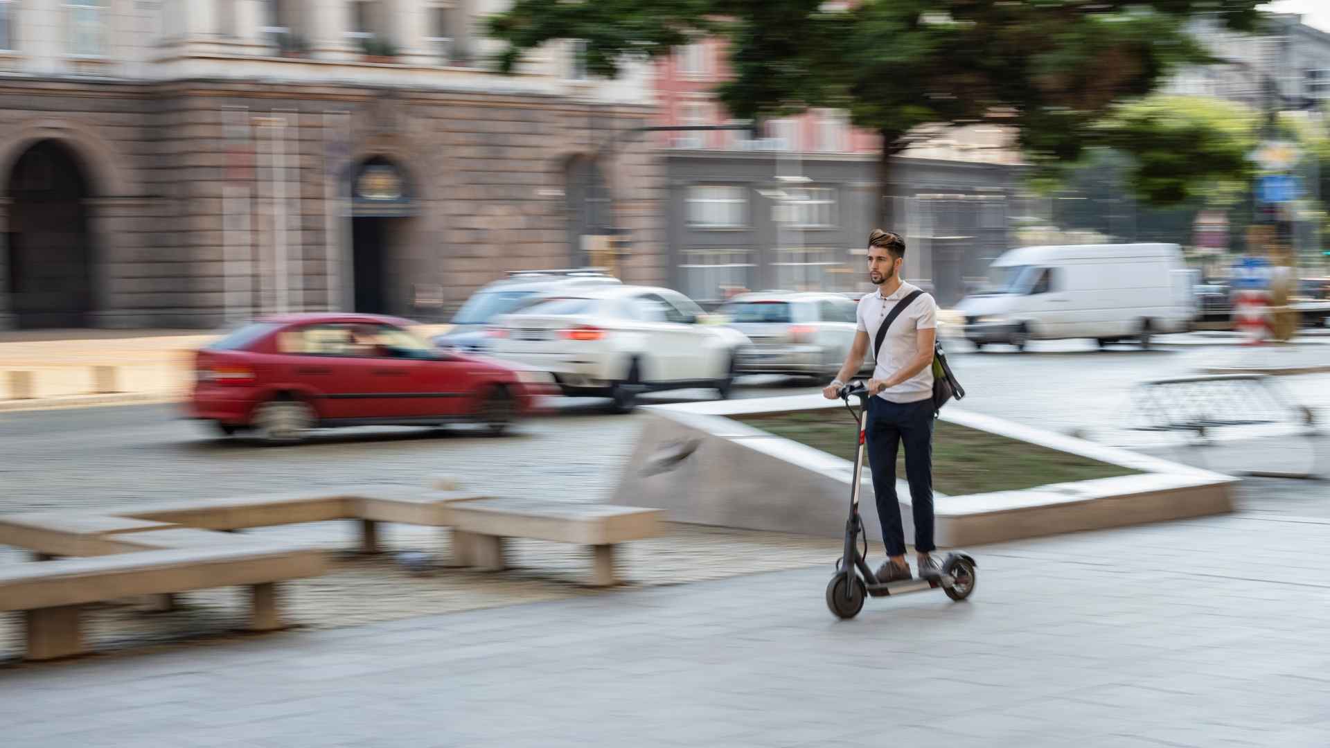 Är snabb pendling me el-scooter förenlig med en hälsosam livsstil?